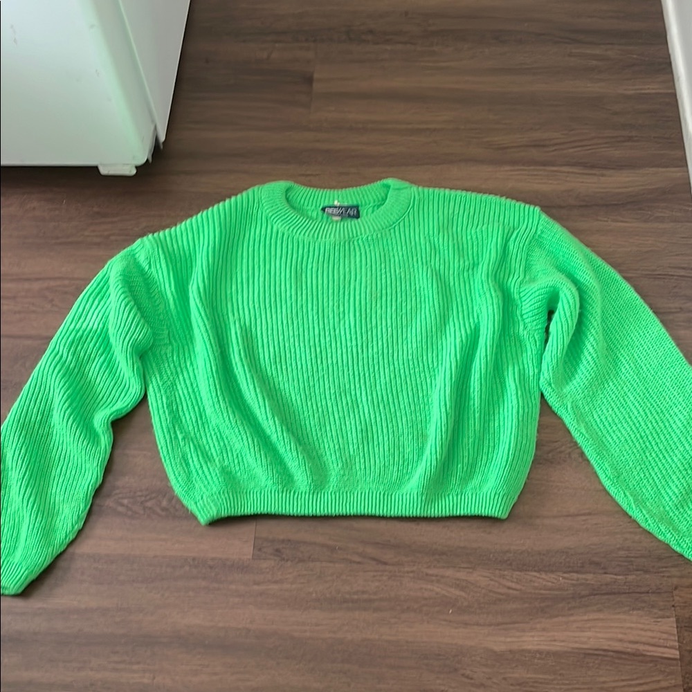 BEE WEAR Ney York Women Sweater Size one fit
